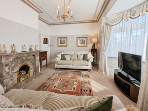 Photo 19- click for photo gallery